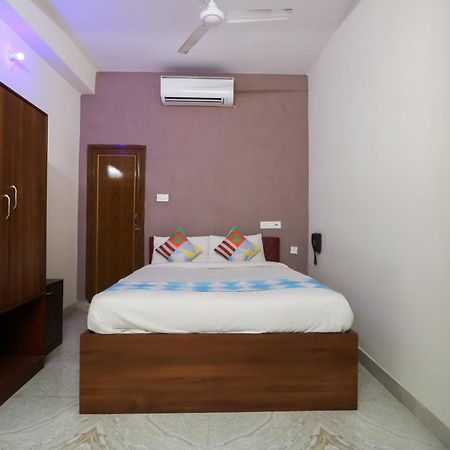 Hotel O Adri Hotels Near Dum Dum Metro Station Buitenkant foto