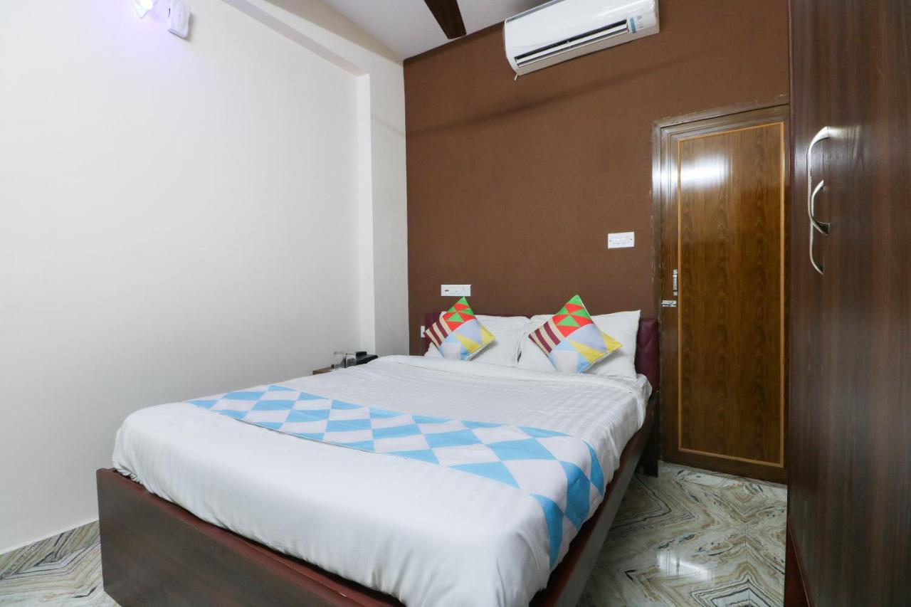 Hotel O Adri Hotels Near Dum Dum Metro Station Buitenkant foto
