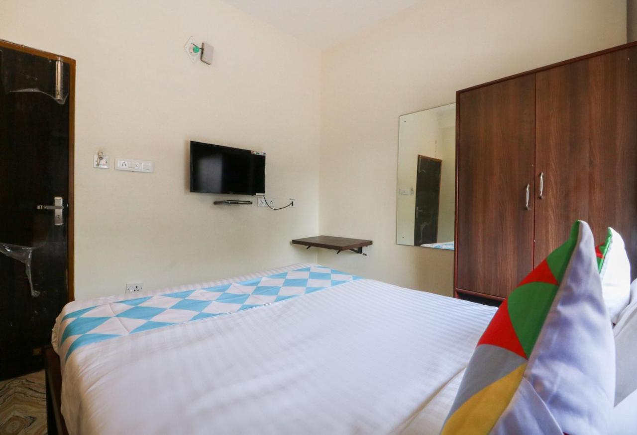 Hotel O Adri Hotels Near Dum Dum Metro Station Buitenkant foto