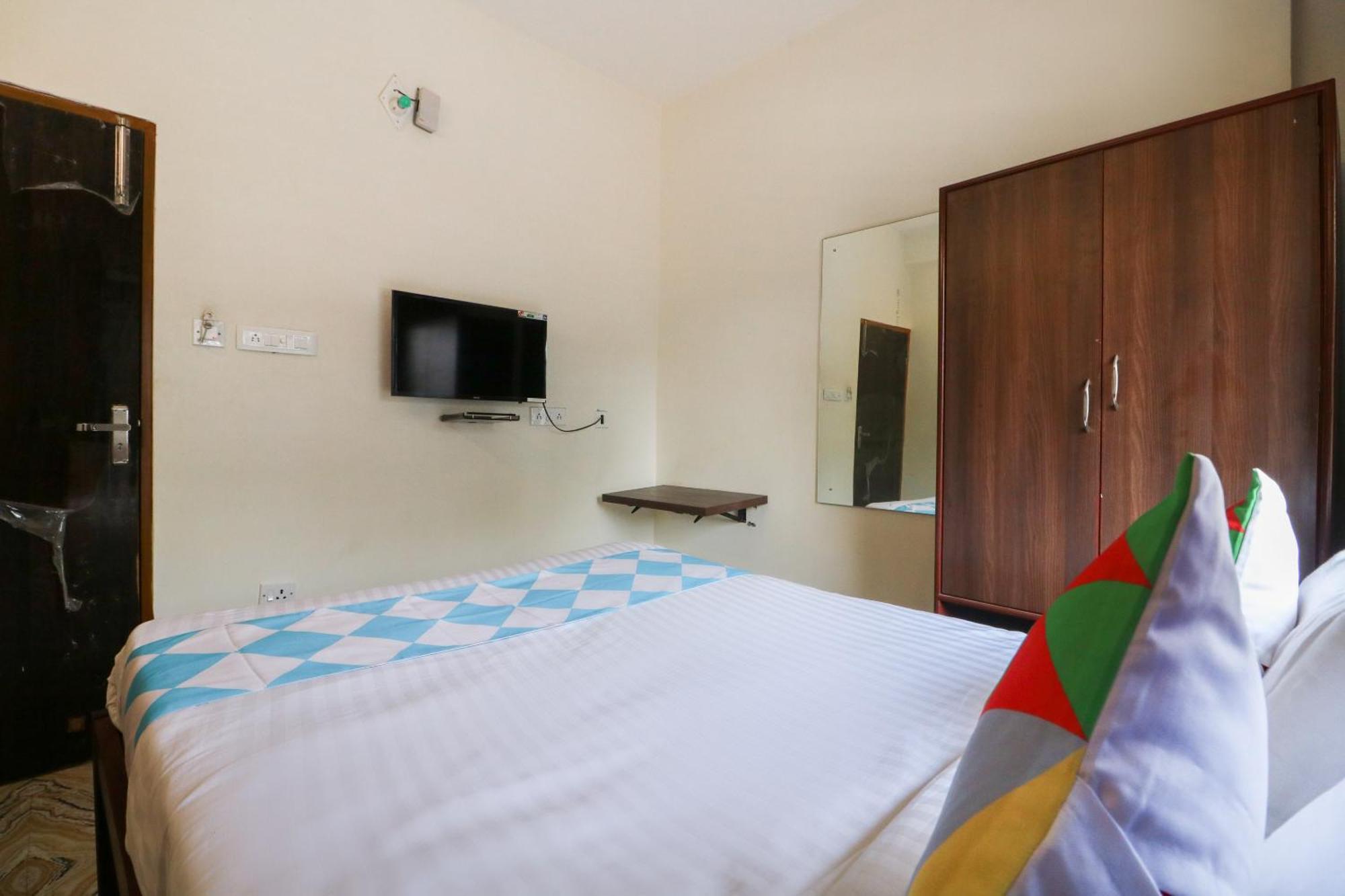 Hotel O Adri Hotels Near Dum Dum Metro Station Buitenkant foto