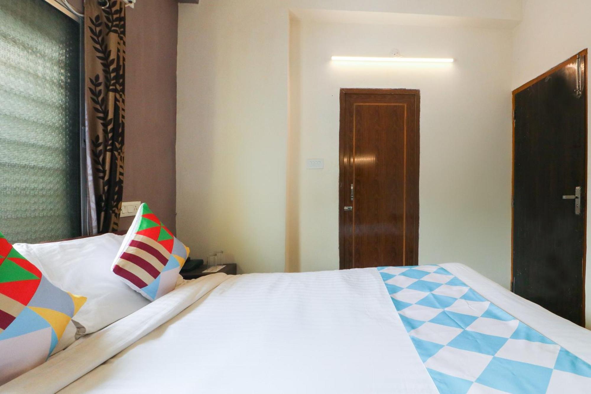 Hotel O Adri Hotels Near Dum Dum Metro Station Buitenkant foto