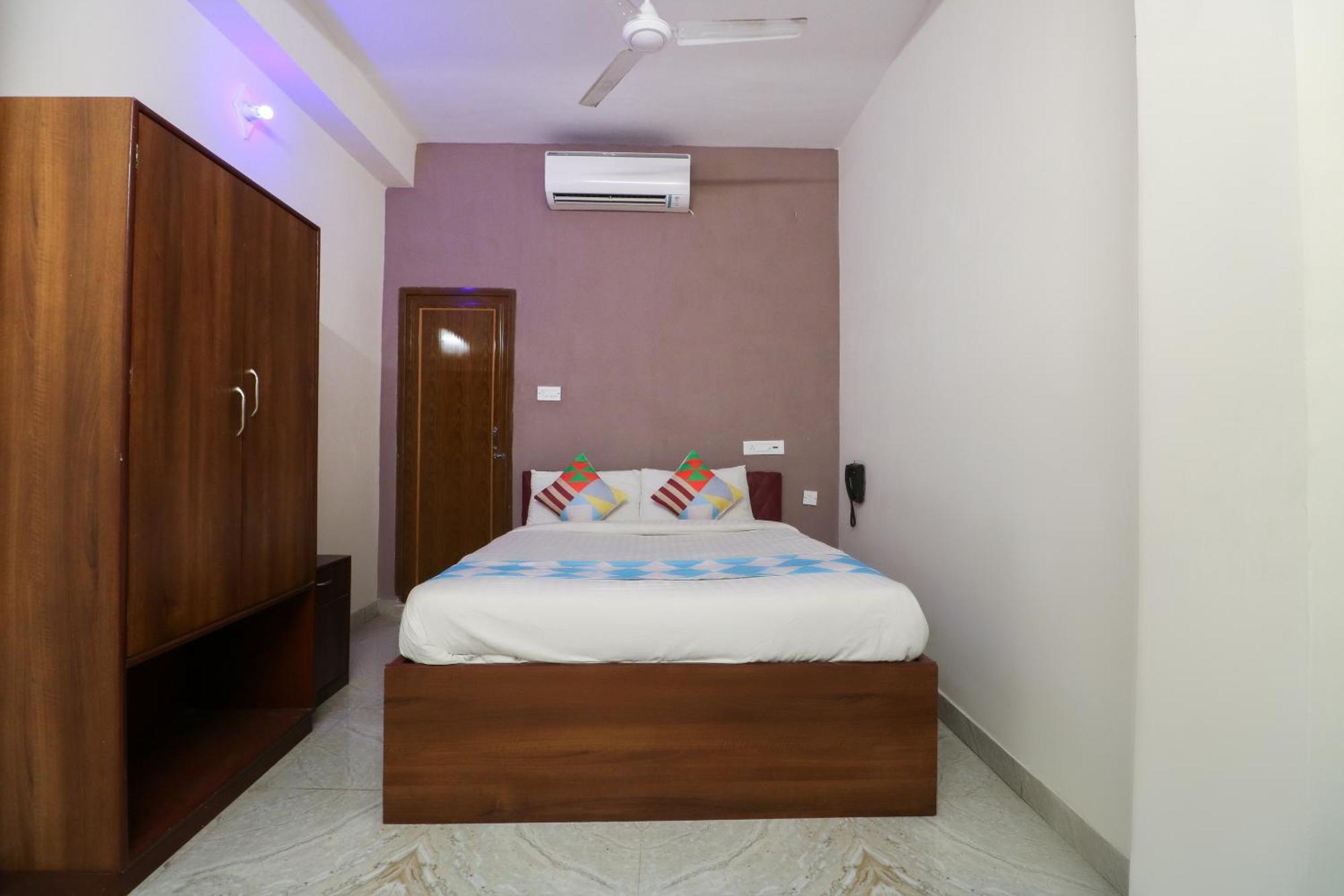 Hotel O Adri Hotels Near Dum Dum Metro Station Buitenkant foto